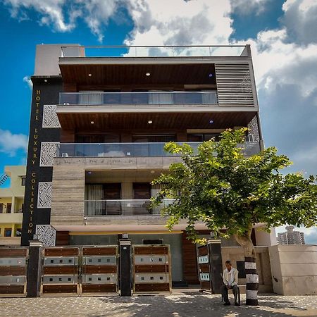 Hotel Luxury Collection Gurgaon Exterior photo